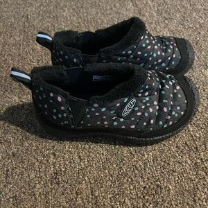 Keen slipper/shoes